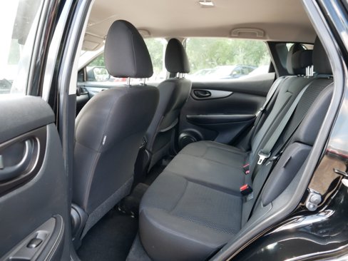 Certified 2022 Nissan Rogue Sport S image 34