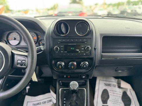 Used 2016 Jeep Patriot Sport w/ Power Value Group image 12
