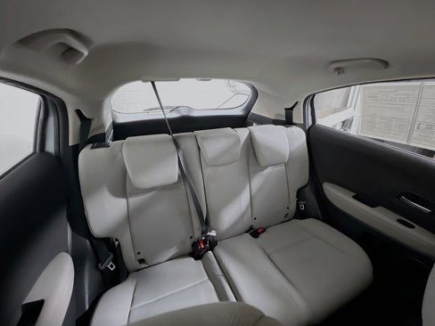 Used 2019 Honda HR-V LX image 32