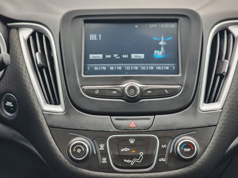 Used 2018 Chevrolet Malibu LS image 12