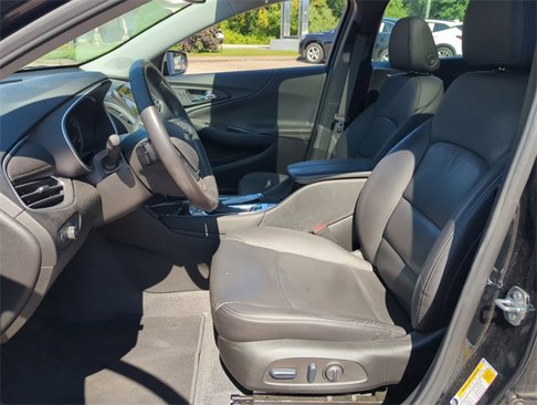 Certified 2022 Chevrolet Malibu LT w/ Leather Package image 19