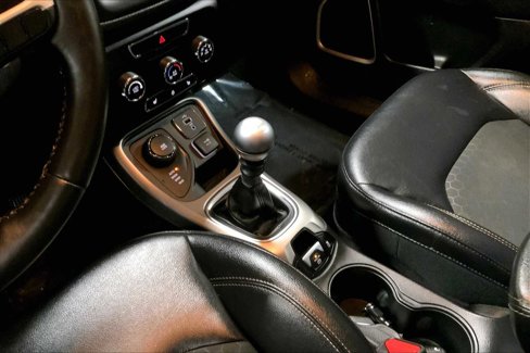 Used 2017 Jeep Compass Latitude w/ Cold Weather Group image 16