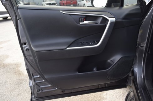 Used 2019 Toyota RAV4 XSE image 20