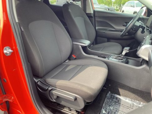 Used 2024 Hyundai Kona SEL image 25