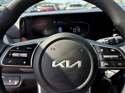 Used 2024 Kia Seltos LX image 12