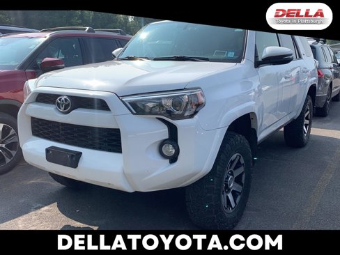 Used 2016 Toyota 4Runner SR5 Premium image 1