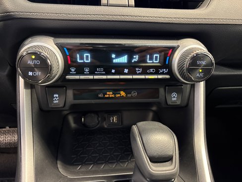 Used 2024 Toyota RAV4 XLE image 18