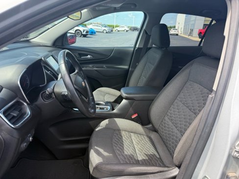 Used 2018 Chevrolet Equinox LT image 10