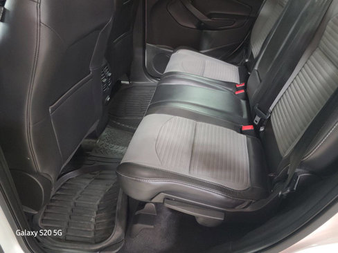 Used 2018 Ford Escape SE w/ SE Sport Appearance Package image 14