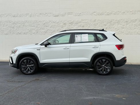Used 2024 Volkswagen Taos S image 2