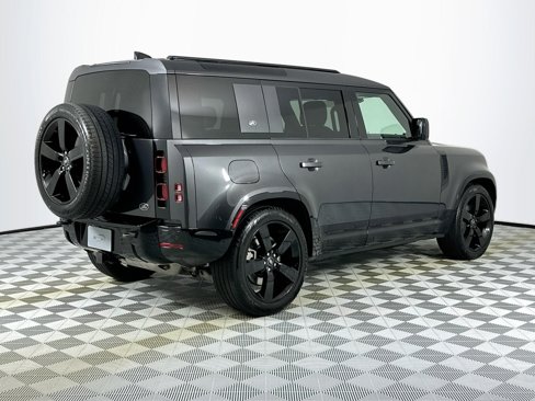 Certified 2023 Land Rover Defender 110 X-Dynamic SE image 5