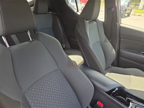 Used 2022 Toyota C-HR Nightshade image 32