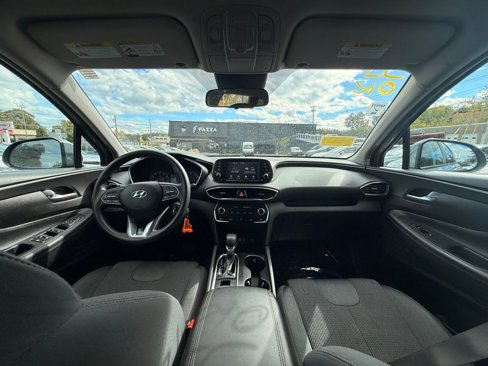 Used 2020 Hyundai Santa Fe SE image 18