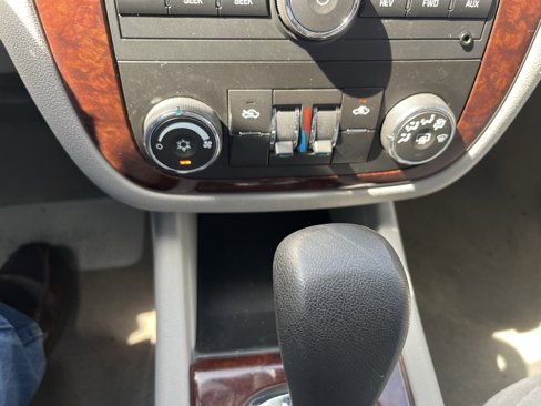 Used 2011 Chevrolet Impala LT image 16