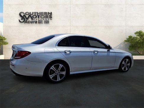 Used 2019 Mercedes-Benz E 300 image 27