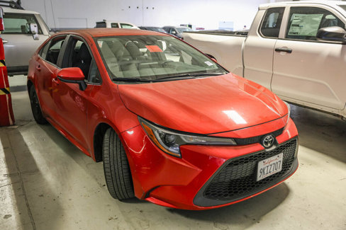 Used 2020 Toyota Corolla LE image 2