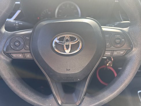 Used 2020 Toyota Corolla LE image 14