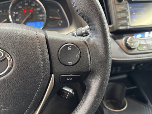 Used 2015 Toyota RAV4 Limited image 29