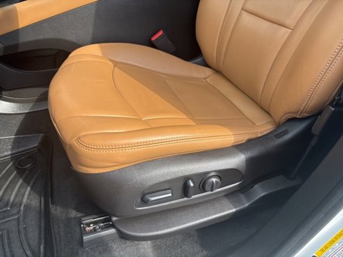 Used 2018 Buick Enclave Essence w/ Trailering Package image 12
