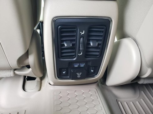 Used 2019 Jeep Grand Cherokee Overland image 22
