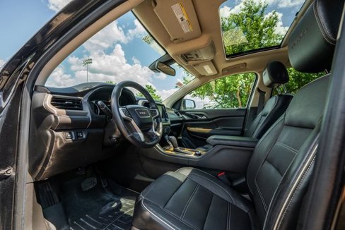 Used 2017 GMC Acadia Denali w/ Technology Package image 13