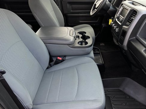 Used 2017 RAM 1500 Express w/ Express Value Package image 21