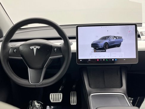 Used 2023 Tesla Model Y Performance image 28