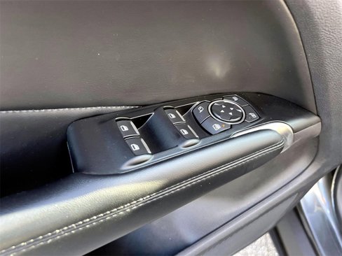Used 2019 Lincoln MKC Reserve image 13