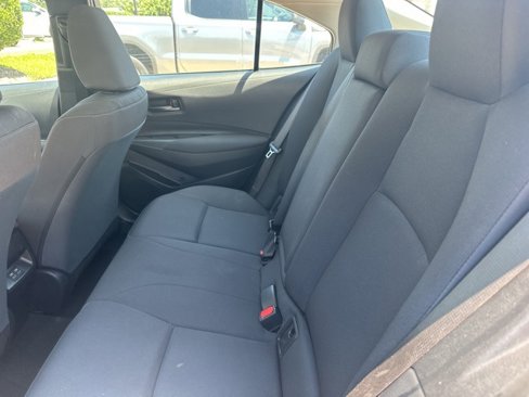 Used 2023 Toyota Corolla LE image 9