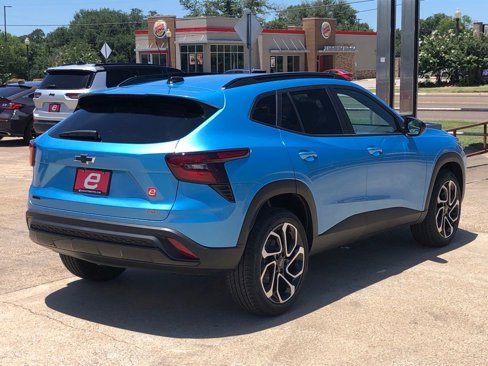 New 2025 Chevrolet Trax RS w/ Driver Confidence Package image 8