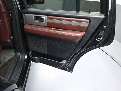 Used 2016 Ford Expedition Platinum image 13