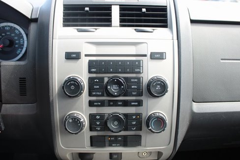 Used 2011 Ford Escape XLT image 21