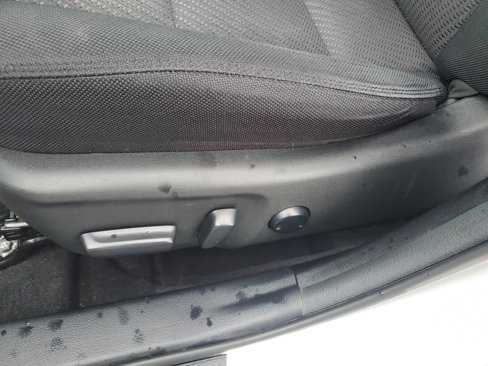 Used 2017 Toyota Camry LE image 14