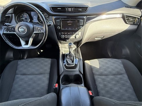 Used 2021 Nissan Rogue Sport SV image 22