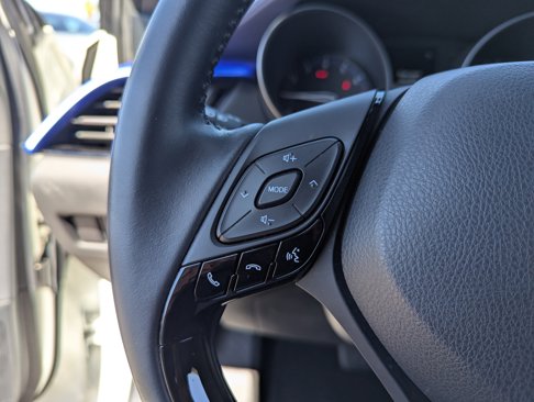 Used 2021 Toyota C-HR XLE image 25