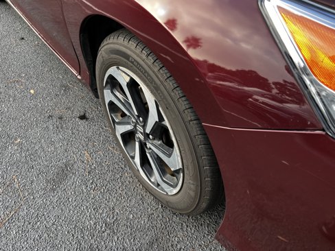 Used 2016 Honda Accord EX image 11