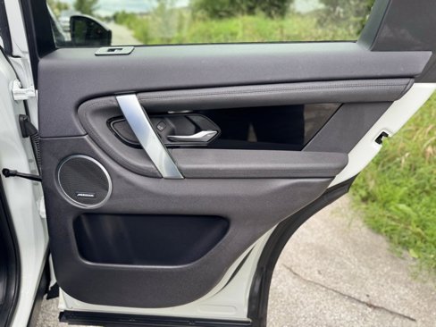 Used 2021 Land Rover Discovery Sport S image 17