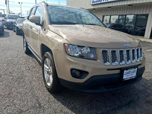 Used 2016 Jeep Compass Latitude image 7