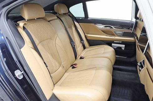 Used 2016 BMW 750i xDrive image 31