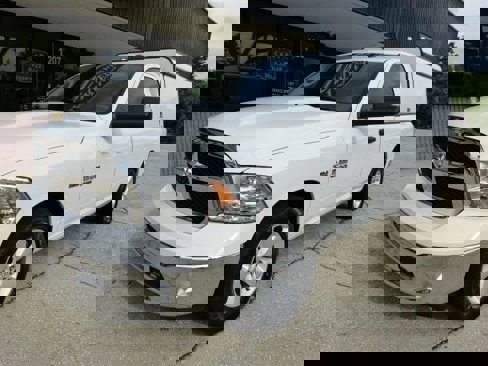 Used 2023 RAM 1500 Tradesman w/ Tradesman SXT Package image 2