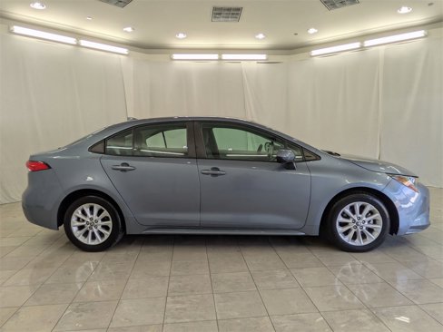 Used 2020 Toyota Corolla LE image 11