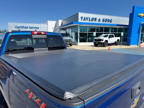 Used 2018 Chevrolet Silverado 1500 High Country image 43