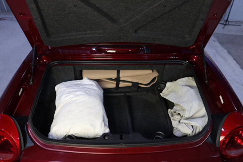Used 2004 Ford Thunderbird Deluxe image 26
