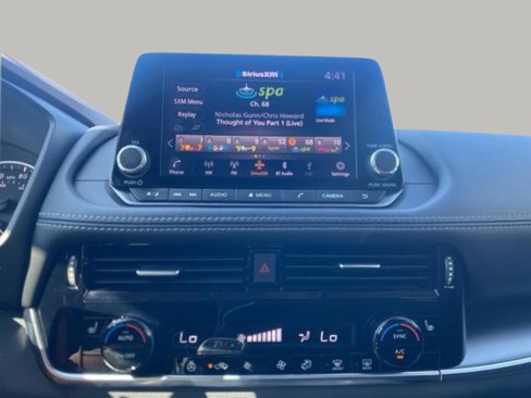 Used 2022 Nissan Rogue SV image 19