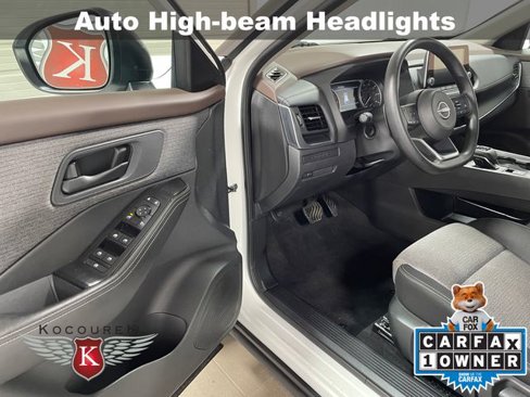 Used 2022 Nissan Rogue S image 10