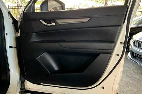 Used 2020 MAZDA CX-5 Touring image 22