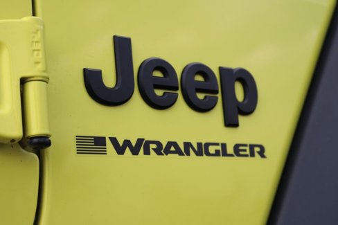 Used 2023 Jeep Wrangler Sport S image 13