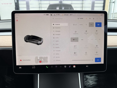 Used 2018 Tesla Model 3 Mid Range image 12