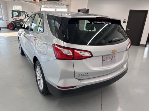 Used 2021 Chevrolet Equinox LS image 8