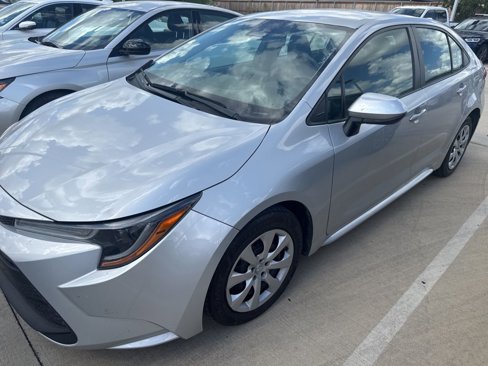 Used 2023 Toyota Corolla LE image 1